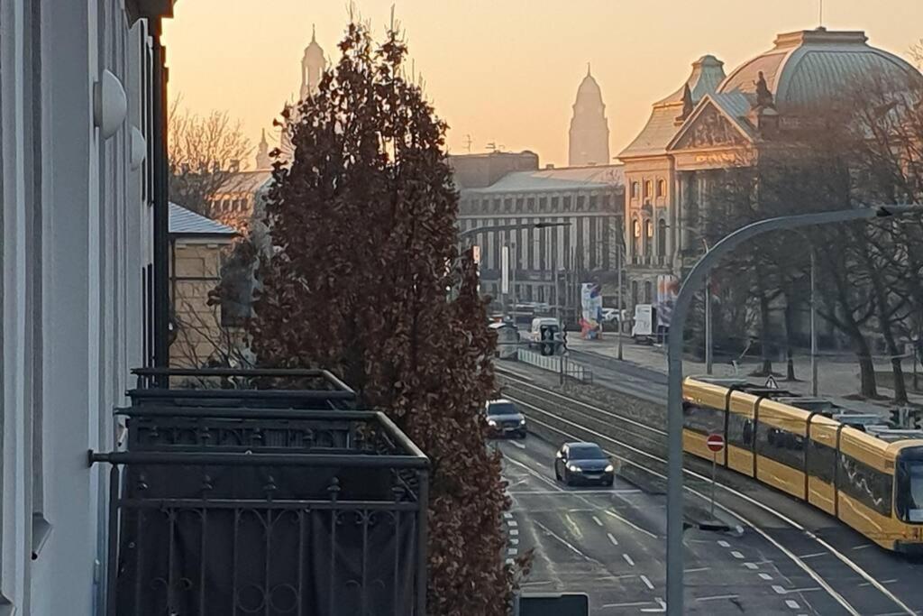 Zentrales 2 Raum Apartment ドレスデン エクステリア 写真